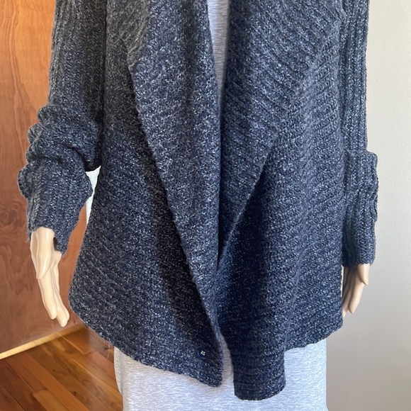 Abercrombie & Fitch Long Sleeve Open Front knit Cardigan Size Xs - Picture 4 of 9